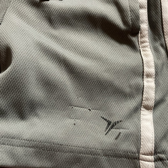 Old Navy Active boys shorts - Picture 3 of 6